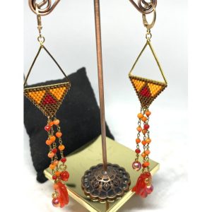 boucles-d-oreilles-triangle-tisse-4